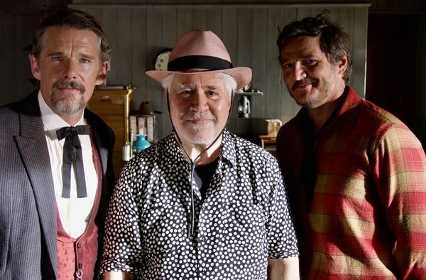 Ethan Hawke, Pedro Almodóvar e Pedro Pascal