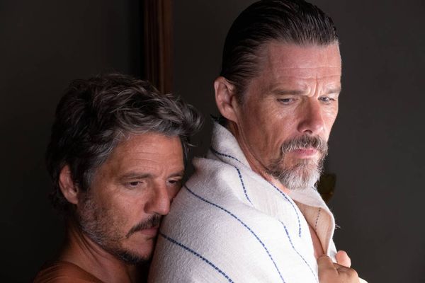 Pedro Pascal e Ethan Hawke em Strange Way of Life