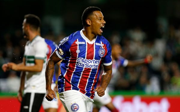 Ratão marcou o primeiro gol do Bahia no triunfo sobre o Coritiba