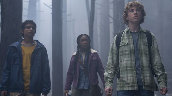 Groover, Anabeth e Percy Jackson protagonizam a série do Disney+