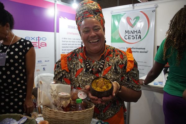 Roseana Braga mantém as tradicções afro-indígenas através da culinária por Ana Albuquerque