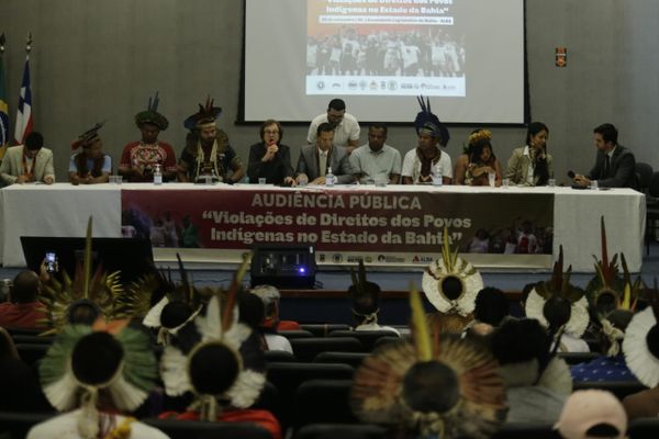 Audiência pública com indígenas da Bahia  por Arisson Marinho/ CORREIO