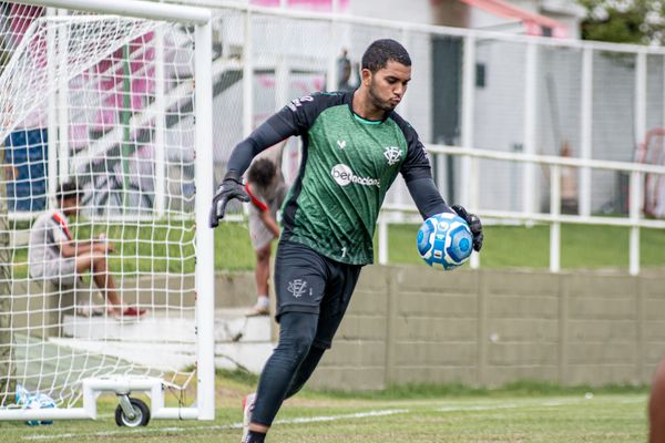 Goleiro Lucas Arcanjo foi titular em todos os jogos do returno da Série B por VICTOR FERREIRA / ECV
