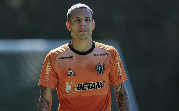 Guilherme Arana em treino do Atlético-MG: jogador foi convocado para a Seleção