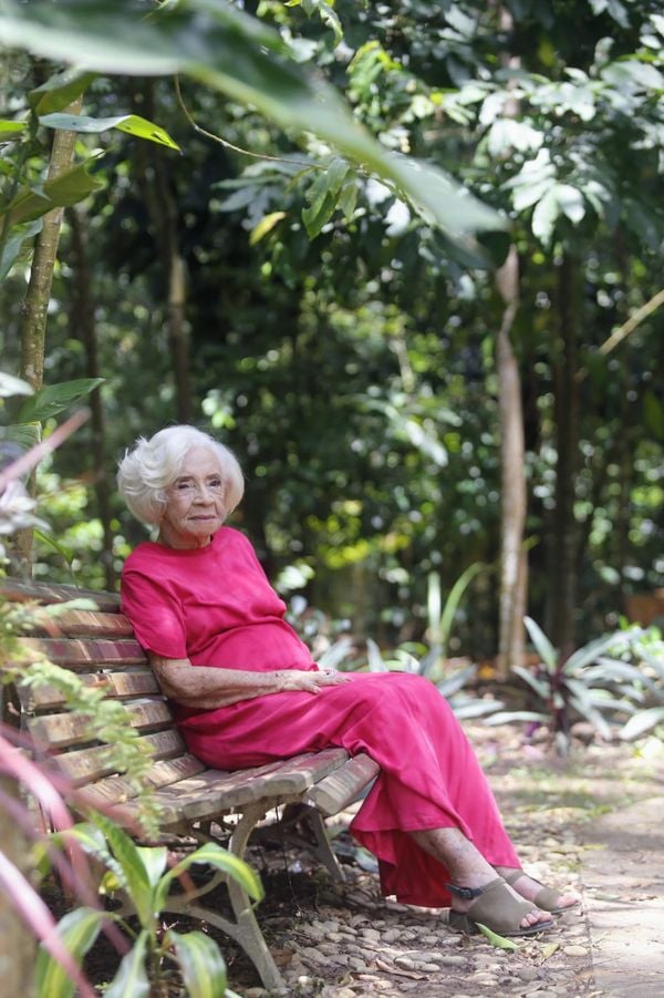 Um dos lugares frequentados por Edna é o Jardim Botânico, em São Marcos