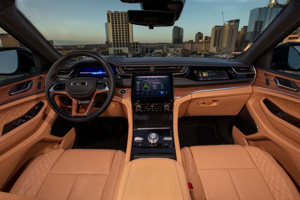 The interior surprises with its sophistication and technology