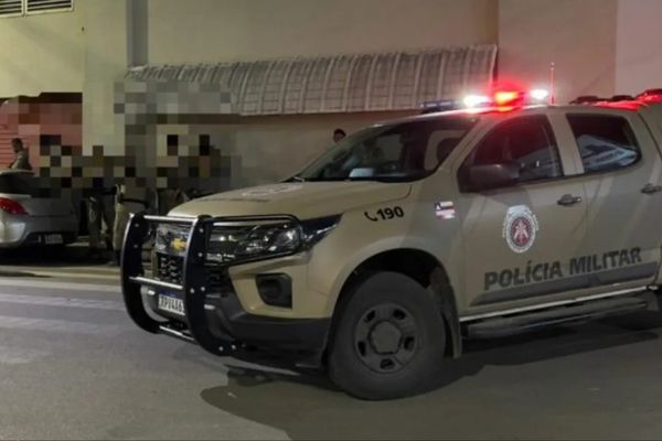 Tiroteio aconteceu em praça