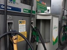 Imagem - Etanol é mais competitivo em relação à gasolina em 9 estados e no DF, mostra ANP