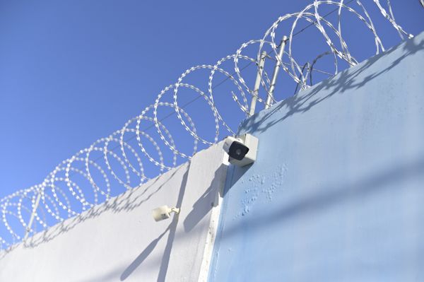 Câmeras de vigilância no Stiep