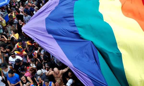 Casamento LGBT está sob ataque no Brasil