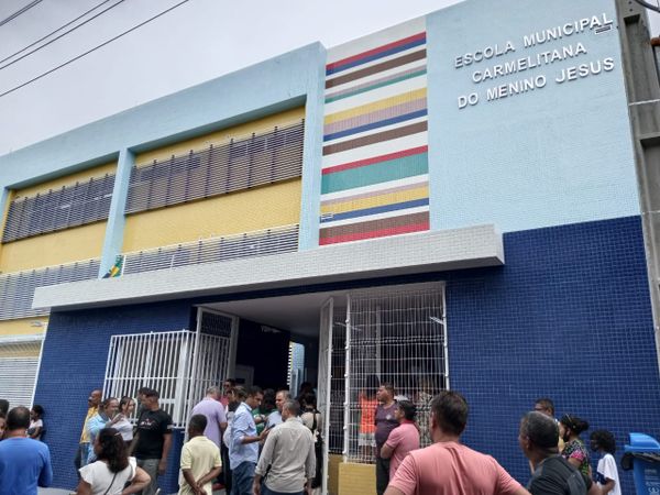 Fachada da nova escola