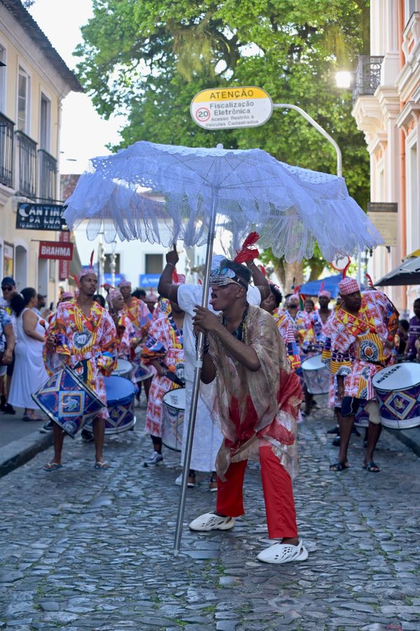 Veko Araújo, “sombreiro man” do Cortejo Afro virou ícone do grupo