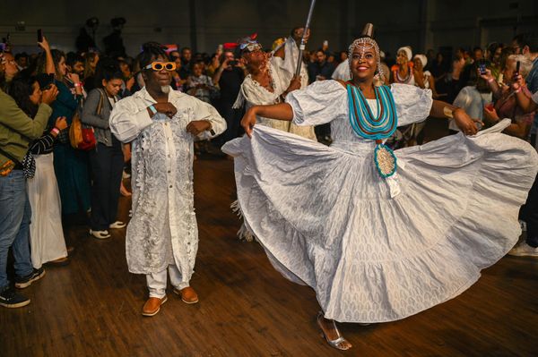 undefined por Cortejo Afro foi uma das atrações do Lançamento do Verão de Salvador, em São Paulo
