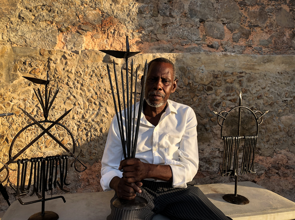 José Adário dos Santos, o Zé Diabo segue tradição ancestral africana