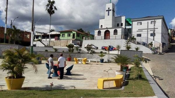 Praça da Matriz, em Camacan