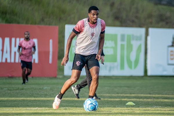 Iury Castilho está lesionado e fora do jogo contra o Juventude