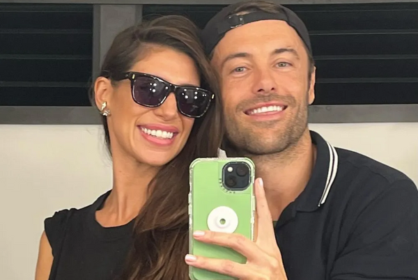Kayky Brito e esposa