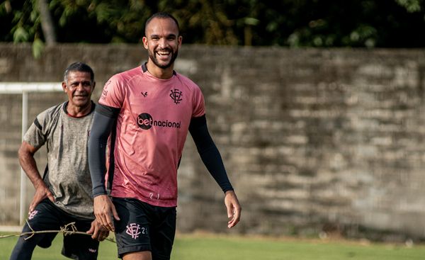 Zagueiro João Victor revela ansiedade para concretizar acesso à Série A com o Vitória