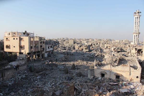 Bombardeios têm causado destruição em Gaza