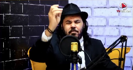 Ederlan Mariano é o administrador da TV Shalom, canal e perfil no Instagram onde são publicados: podcasts, corinhos de Fogo, testemunhos e pregações.