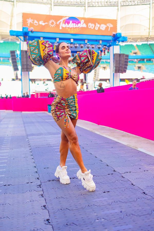 Carol Peixinho conta que colhe frutos do BBB até hoje