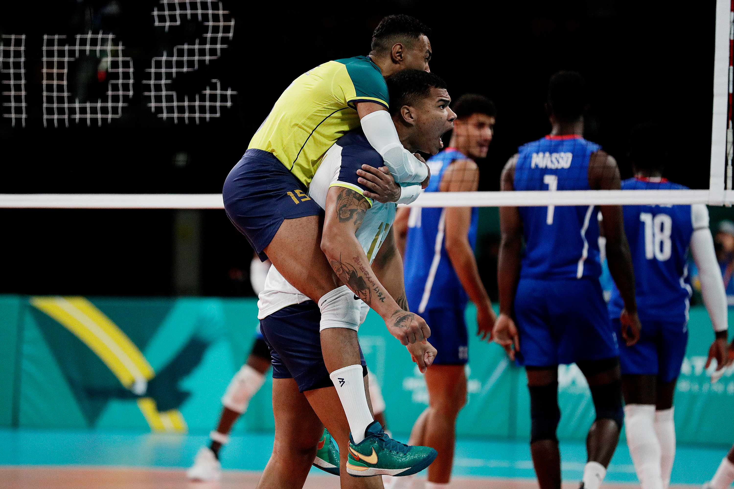 Pan: invicto, Brasil bate Cuba e vai às semifinais do vôlei masculino -  Folha PE