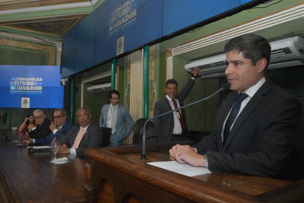 Em encontro na Câmara de Vereadores, ex-prefeito fala sobre transformação que fez na cidade