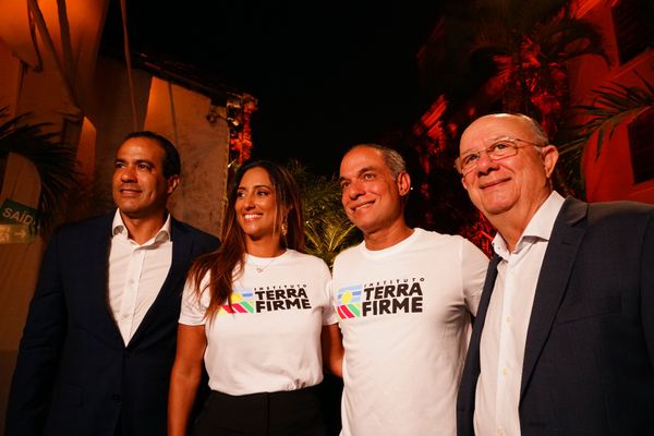 Bruno Reis, Flávia Peres, Augusto Lima e José Ronaldo na cerimônia de lançamento do Instituto Terra Firme