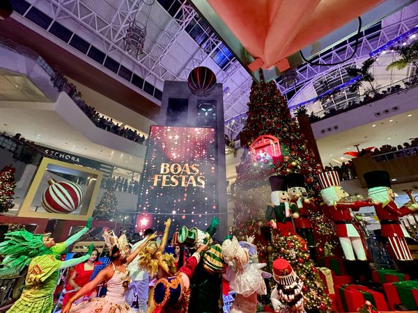 Papai Noel chegou no Salvador Shopping nesta quinta-feira (9)
