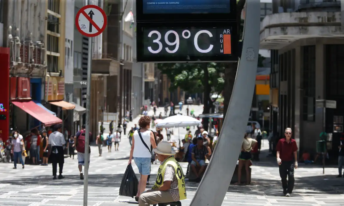 Calor em São Paulo por Paulo Pinto/Agência Brasil