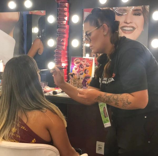 Curso abriu as portas para o universo da beleza: Natali trabalhou no Carnaval do Rio 