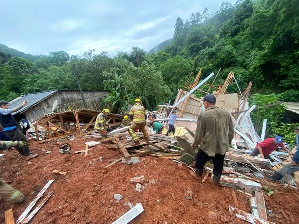 Casa foi soterrada após deslizamento em Gramado