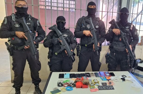 Arquivo/Seap por Celulares e drogas foram apreendidos, na última segunda (21), no Complexo Mata Escura 