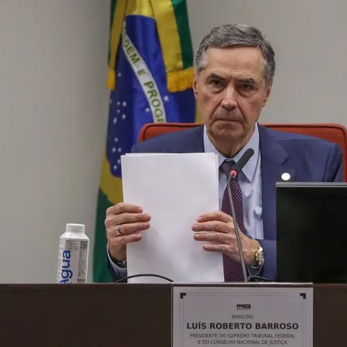 Imagem - Barroso diz que 'má liderança' de Bolsonaro trouxe 'general em palanque'