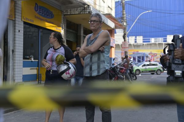 Jornal Correio Sair Gente Viva Daí Foi Milagre De Deus Diz Dono De Restaurante Cujo Teto