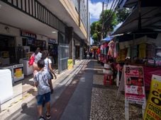 Imagem - Comércio só está proibido de abrir em quatro datas do ano em Salvador; saiba quais