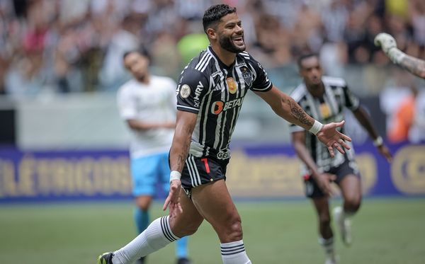 Hulk marcou o terceiro gol do Atlético-MG sobre o Grêmio