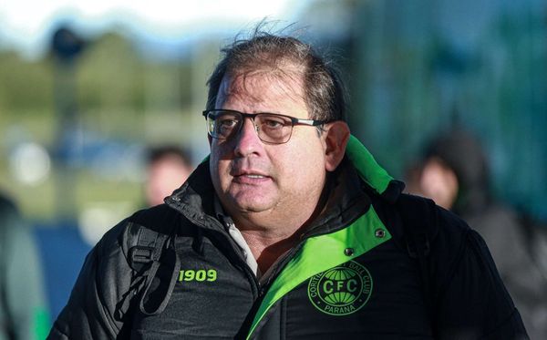 Guto Ferreira retorna ao Coritiba após demissão de Thiago Kosloski