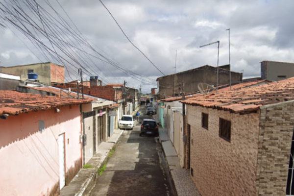 Kelvin Talles de Jesus Santos morreu após ser atingido por disparos de arma de fogo dentro da própria casa na Rua Coração de Maria