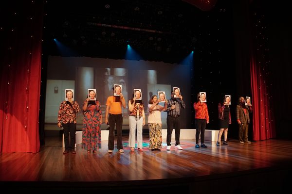 Atores fazem homenagem para Harildo Deda