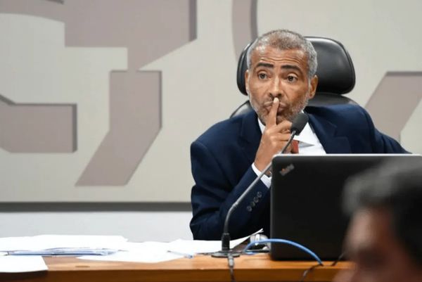 Romário, senador e ex-jogador de futebol