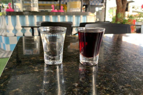 Catuaba e cachaça estão no topo das bebidas com piores avaliadas do TasteAtlas.