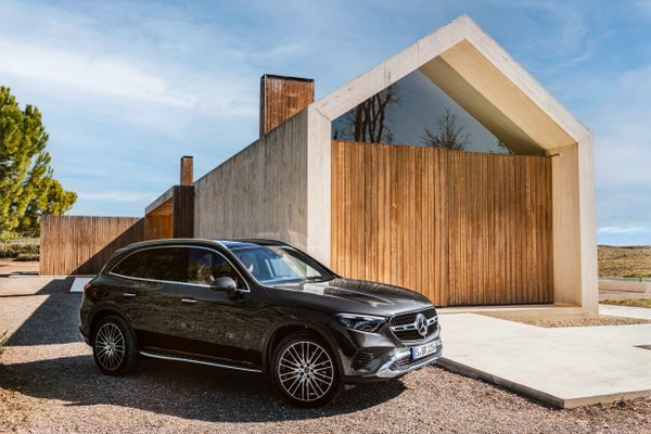 O Mercedes GLC foi renovado e agregou novas tecnologias