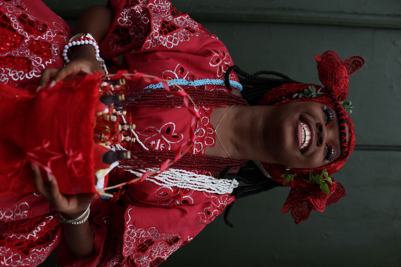 Bárbara Larissa comemora os  15 anos na festa de Santa Bárbara por Marina Silva/CORREIO