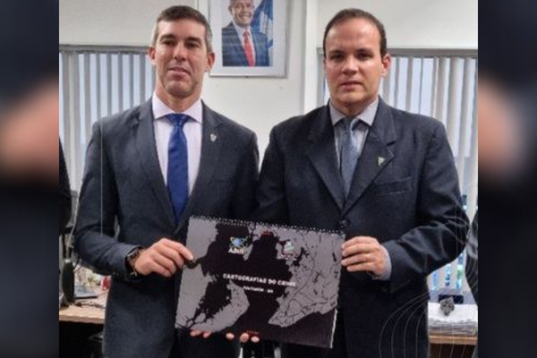 Secretário de Segurança Pública estadual e superintendente da ABIN na Bahia