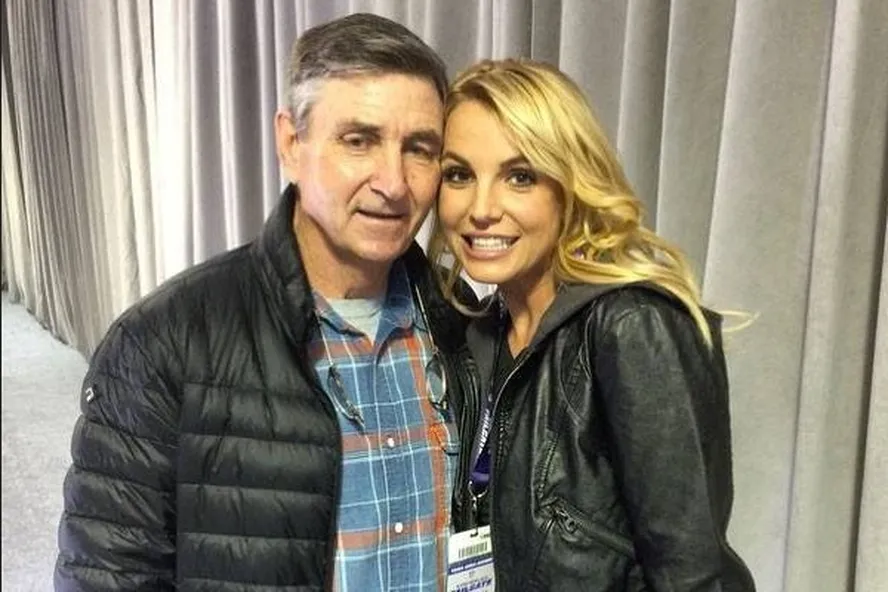 Jamie Spears e Britney por Reprodução