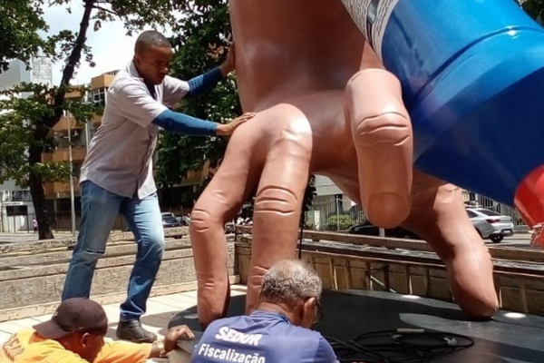 A escultura da Ypê foi retirada pela Prefeitura de Salvador após acusação de racismo