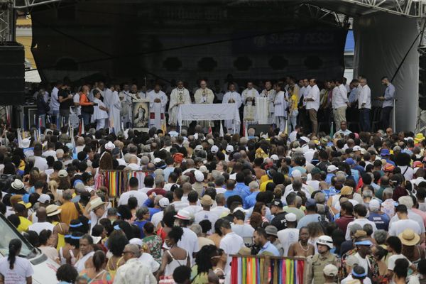 Missa campal reúne devotos de Nossa Senhora da Conceição da Praia