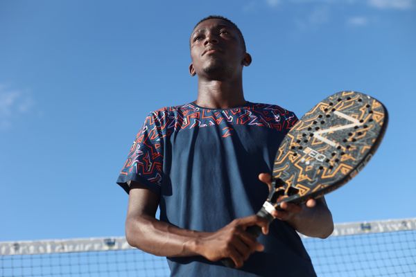 Paulinho Kienby: número 1 do beach tennis baiano