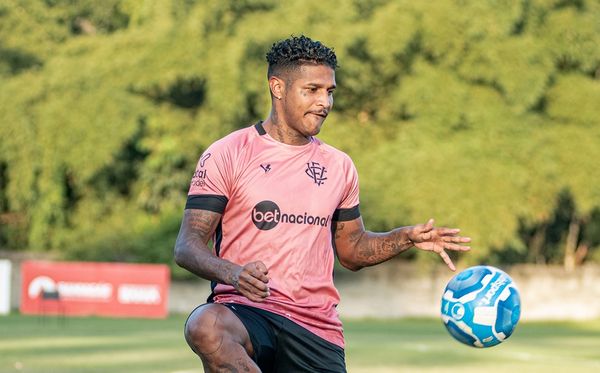 Rodrigo Andrade durante passagem pelo Vitória por Victor Ferreira/EC Vitória